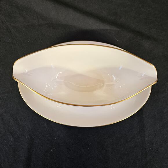 Pickard Victoria Gravy Boat and Attached Underplate Ivory Gold Trim VTG - Picture 2 of 7